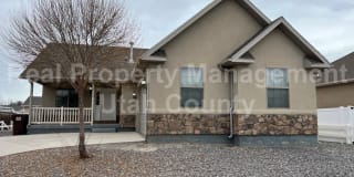2119 E Easter Dr 2119 E Easter Dr Photo Gallery 1