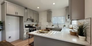 1531 S Dallas Dr. Unit B 1531 S Dallas Dr. Unit B Photo Gallery 1
