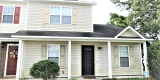 100 Meadow Brook Lane 100 Meadow Brook Lane Photo Gallery 1