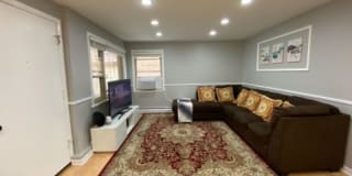 2422 N 77th ave 1W 2422 N 77th ave 1W Photo Gallery 1