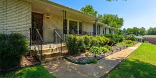 2821 McGavock Pike 2821 McGavock Pike Photo Gallery 1