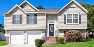195 Cherry Grove Drive 195 Cherry Grove Drive Photo Gallery 1
