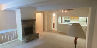 515 Meredith Ln # 2b 515 Meredith Ln # 2b Photo Gallery 1