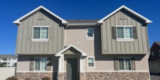 848 W Edinburgh Dr 848 W Edinburgh Dr Photo Gallery 1