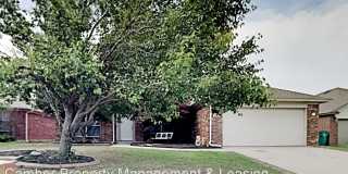2212 SW 141st Place 2212 SW 141st Place Photo Gallery 1