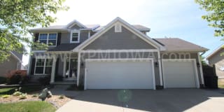 570 SE Carefree Lane 570 SE Carefree Lane Photo Gallery 1