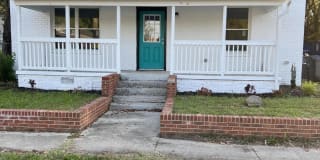 519 E Grand Avenue 519 E Grand Avenue Photo Gallery 1