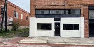 112 E Clark St 112 E Clark St Photo Gallery 1