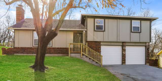 9107 West 49th Terrace 9107 West 49th Terrace Photo Gallery 1