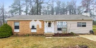 2225 Lisa Ann Dr 2225 Lisa Ann Dr Photo Gallery 1
