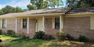 8490 Lawton 8490 Lawton Photo Gallery 1