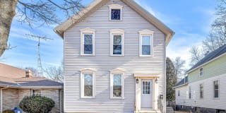 1433 South 10th Street - Upper 1433 South 10th Street - Upper Photo Gallery 1