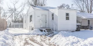 2717 E Washington Ave 2717 E Washington Ave Photo Gallery 1