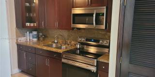 9800 W Bay Harbor Dr 9800 W Bay Harbor Dr Photo Gallery 1