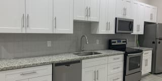 221 W Wilson Avenue - A2 221 W Wilson Avenue - A2 Photo Gallery 1