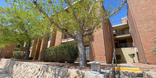 4433 N. Stanton E102 4433 N. Stanton E102 Photo Gallery 1