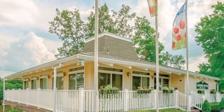 Lakeview Apartments Lakeview Apartments Photo Gallery 1