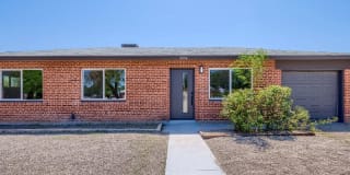 4898 E Cecelia St 4898 E Cecelia St Photo Gallery 1