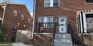 930 SOUTHERN AVENUE SE 930 SOUTHERN AVENUE SE Photo Gallery 1
