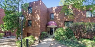 1577 N COLONIAL TER #305-Y 1577 N COLONIAL TER #305-Y Photo Gallery 1