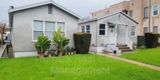 927 E Lexington Dr. 927 E Lexington Dr. Photo Gallery 1