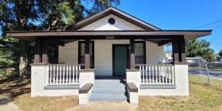 2400 W Gadsden St 2400 W Gadsden St Photo Gallery 1