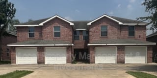 407 S. 48th Ln 407 S. 48th Ln Photo Gallery 1