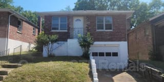 4766 Hamburg Ave 4766 Hamburg Ave Photo Gallery 1