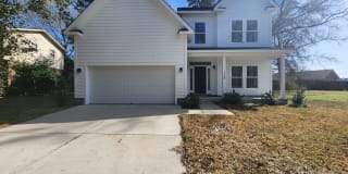 128 Middleton Dr 128 Middleton Dr Photo Gallery 1