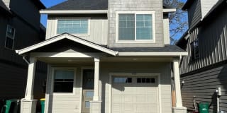 469 NE 80th Ave 469 NE 80th Ave Photo Gallery 1