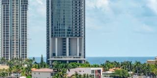 18555 Collins Ave 18555 Collins Ave Photo Gallery 1