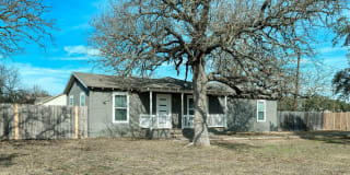 520 W FM 243 520 W FM 243 Photo Gallery 1