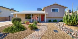 8707 East Rose Lane 8707 East Rose Lane Photo Gallery 1