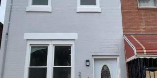 2410 N LAWRENCE STREET 2410 N LAWRENCE STREET Photo Gallery 1