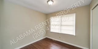 2230 Viscount Dr NW 2230 Viscount Dr NW Photo Gallery 1
