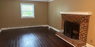 2115 Cedarhurst Drive 2115 Cedarhurst Drive Photo Gallery 1