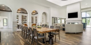 Lago Lago Photo Gallery 1