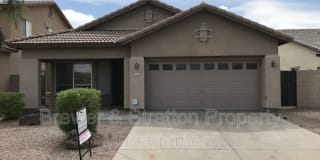 714 S 124th Ave 714 S 124th Ave Photo Gallery 1