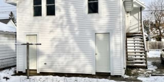 312 Harrison St 1/2 312 Harrison St 1/2 Photo Gallery 1