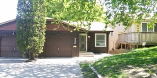 950 17th Avenue N 950 17th Avenue N Photo Gallery 1