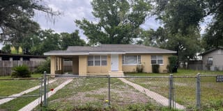 5480 Lake Tyner Dr. 5480 Lake Tyner Dr. Photo Gallery 1