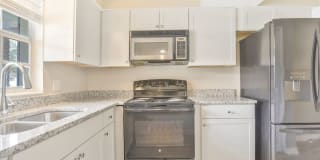613 RIDGEFIELD AVE 613 RIDGEFIELD AVE Photo Gallery 1