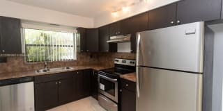 10085 NW 6th Ter 10085 NW 6th Ter Photo Gallery 1