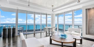 9401 Collins Ave 9401 Collins Ave Photo Gallery 1