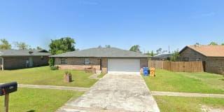 212 Hugh Thomas Drive 212 Hugh Thomas Drive Photo Gallery 1