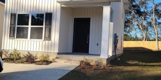 384 Hilburn Ln 384 Hilburn Ln Photo Gallery 1