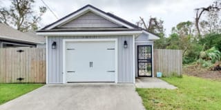 1011 W Hilary St 1011 W Hilary St Photo Gallery 1
