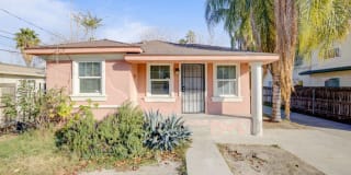 1325 N Mountain View Ave 1325 N Mountain View Ave Photo Gallery 1