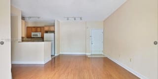 6001 SW 70 ST 6001 SW 70 ST Photo Gallery 1