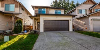 958 42nd Ct NE 958 42nd Ct NE Photo Gallery 1